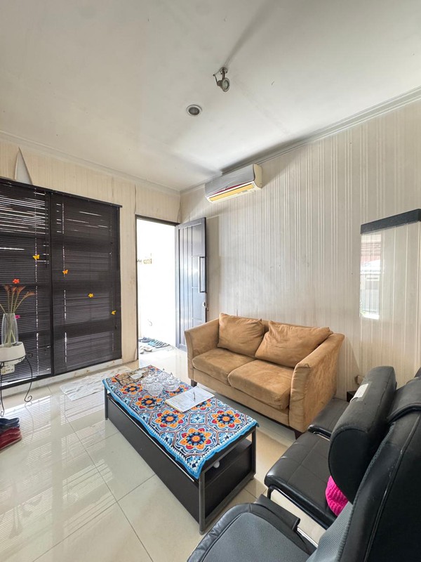 Rumah 3 Lantai dalam Komplek Pondok Cabe