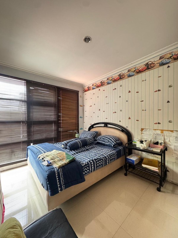 Rumah 3 Lantai dalam Komplek Pondok Cabe