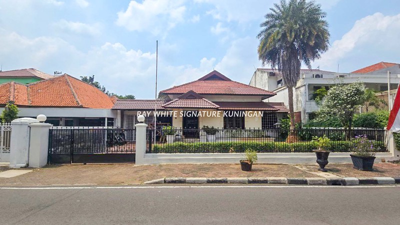 Rumah Siap Huni Lokasi Premium, Menteng Jakarta Pusat
