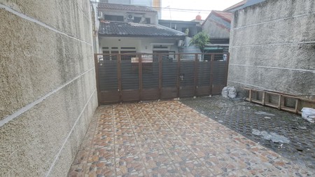 Rumah 2 Lantai di Tebet Timur Jaksel