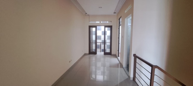 Rumah 2 Lantai di Tebet Timur Jaksel
