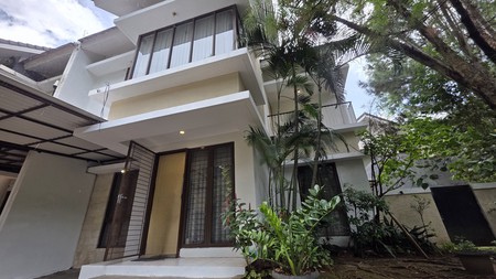 Rumah Bagus Hook Siap Huni Asri di Discovery Cielo, Bintaro Jaya Sektor 9