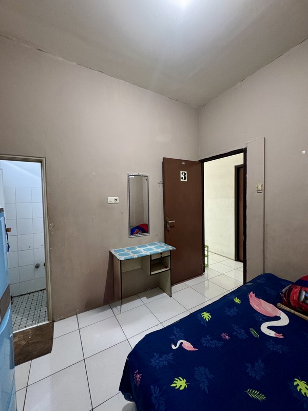 Dijual  Ruko Kos-Kosan 3 Lantai di Jalan Deli, Koja, Jakarta Utara 