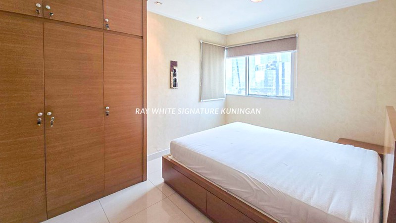 Apartemen Sahid Sudirman Residence Mid-floor 3 BR Full Furnished