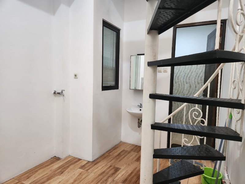 Rumah Bagus 2 Lantai Dalam Cluster Siap Huni dengan Hunian Nyaman dan Asri @Ciputat