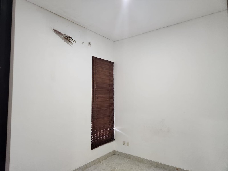 Rumah Bagus 2 Lantai Dalam Cluster Siap Huni dengan Hunian Nyaman dan Asri @Ciputat