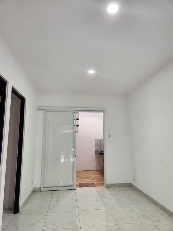 Rumah Bagus 2 Lantai Dalam Cluster Siap Huni dengan Hunian Nyaman dan Asri @Ciputat