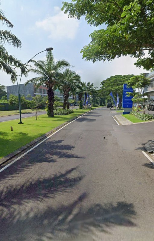 Disewakan Gedung Ex Resto Sidoarjo Kota - Raya Kahuripan Nirwana -kapasitas Ballroom 1000 Orang - Nol Jalan Raya - Parkiran Mobil Luas - 4 Unit Lift - Furnished Cocok Buat Segala Usaha