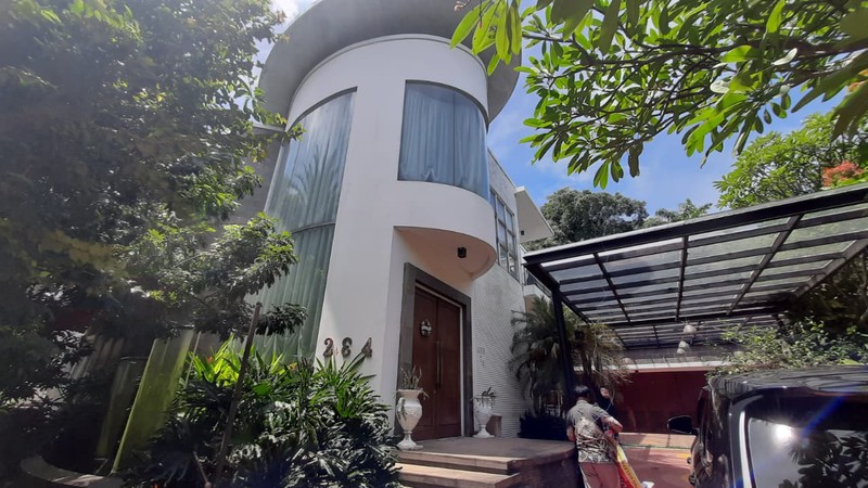 Rumah Asri dan Nyaman Lokasi Strategis di  Bintaro Jaya, Tangerang Selatan