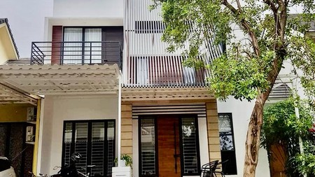 Rumah Bagus Siap Huni dan Terawat Asri di Cluster Melia, Graha Raya, Tangerang Selatan