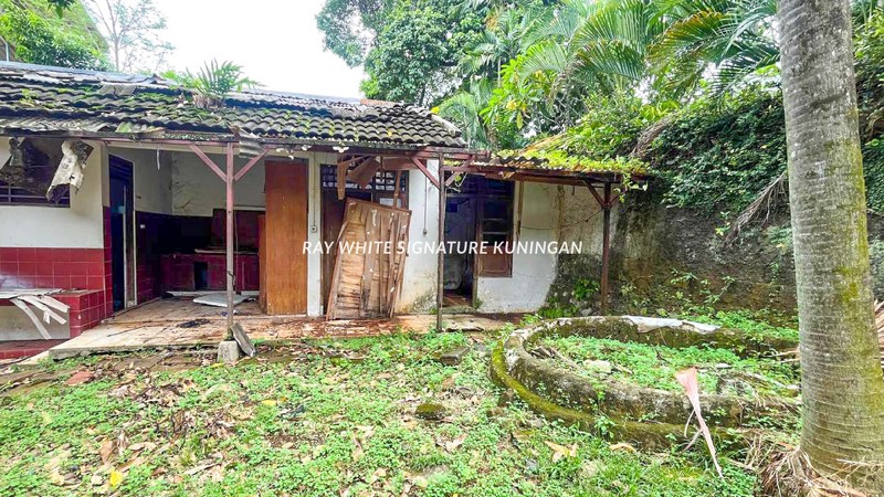 Dijual Rumah Hitung Tanah di Perumahan Flamboyan 