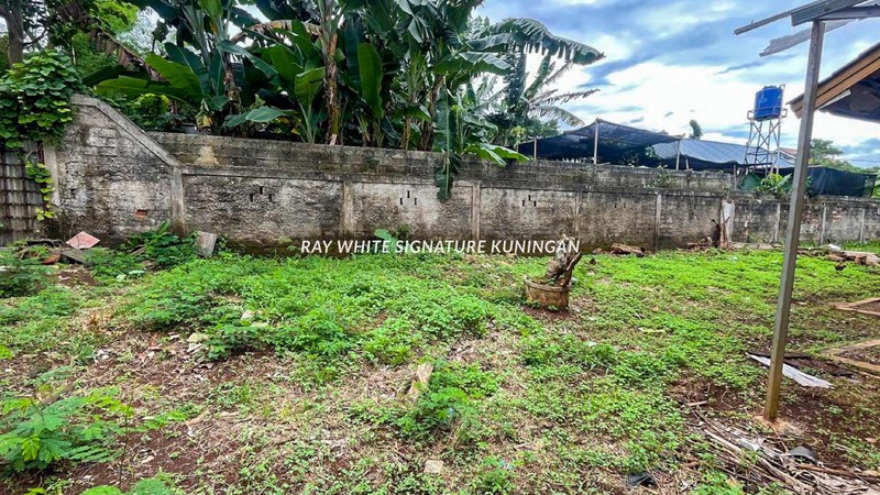 Dijual Rumah Hitung Tanah di Perumahan Flamboyan 