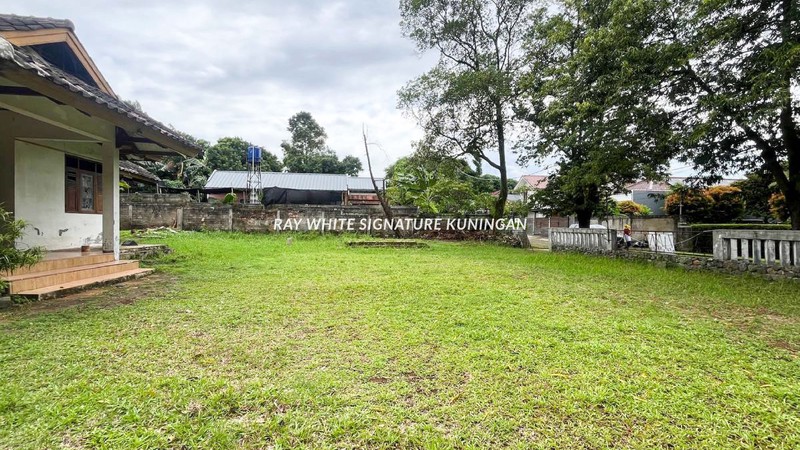 Dijual Rumah Hitung Tanah di Perumahan Flamboyan 