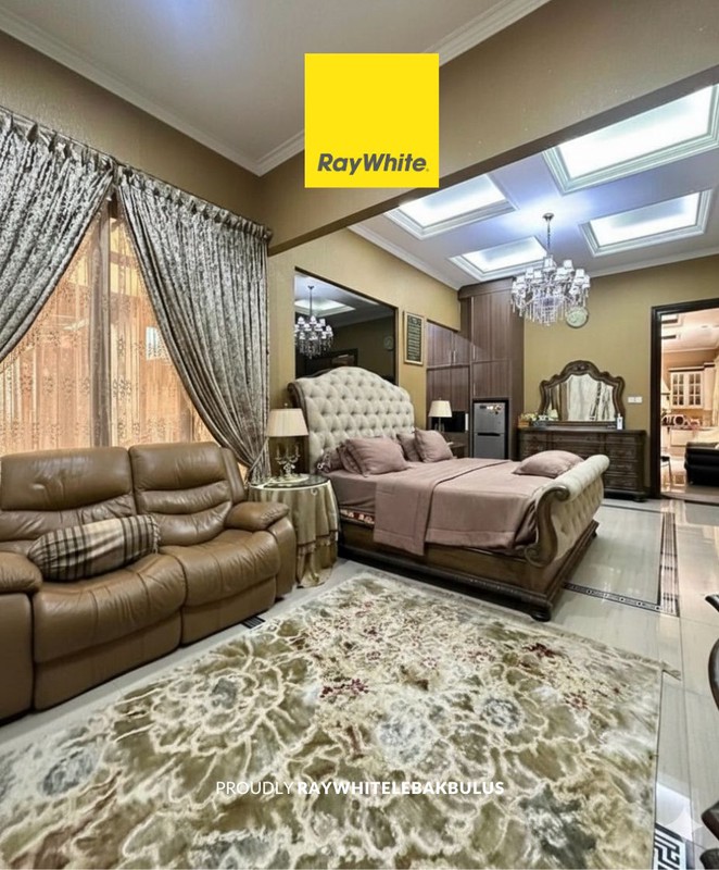 Dijual Rumah Mewah Full Furnished di dalam Komplek, Jatinegara, Jakarta Timur