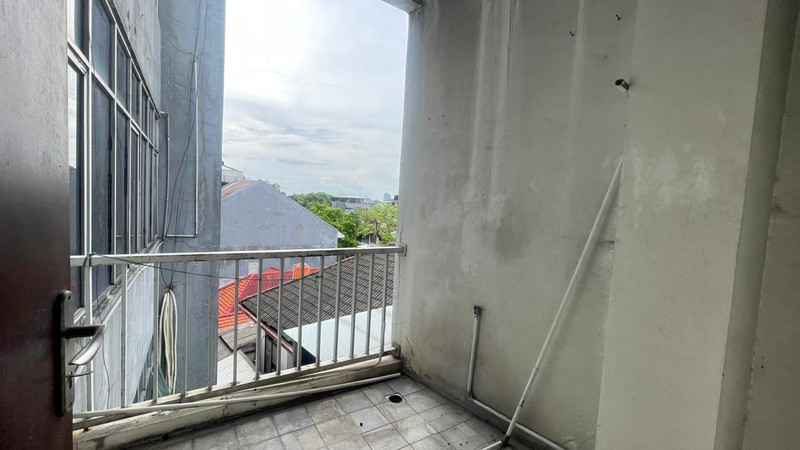 DISEWAKAN! RUANG USAHA TERMURAH DI PRIME AREA WOLTER MONGINSIDI JAKARTA SELATAN