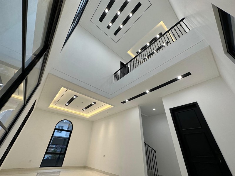 Dijual Rumah Baru Purimas Regency Gununganyar Rungkut Dekat Raya Merr, Nirwana Eksekutif