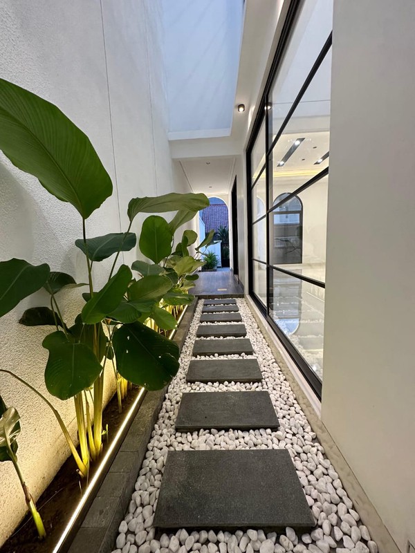 Dijual Rumah Baru Purimas Regency Gununganyar Rungkut Dekat Raya Merr, Nirwana Eksekutif