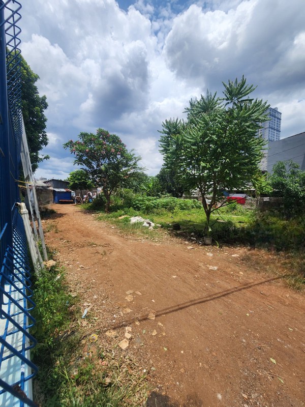 Dijual Tanah darat akses strategis di Tanah Kusir Kebayoran Lama Jakarta Selatan