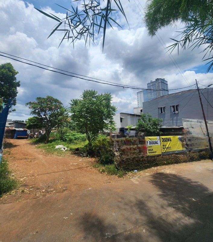 Dijual Tanah darat akses strategis di Tanah Kusir Kebayoran Lama Jakarta Selatan