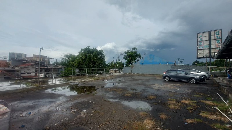 Tanah Pinggir Jalan Raya Cirendeu Akses Ramai dan Potensial Untuk Usaha.