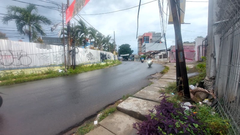 Tanah Pinggir Jalan Raya Cirendeu Akses Ramai dan Potensial Untuk Usaha.