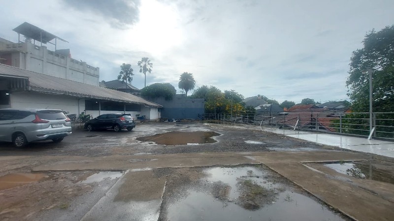 Tanah Pinggir Jalan Raya Cirendeu Akses Ramai dan Potensial Untuk Usaha.