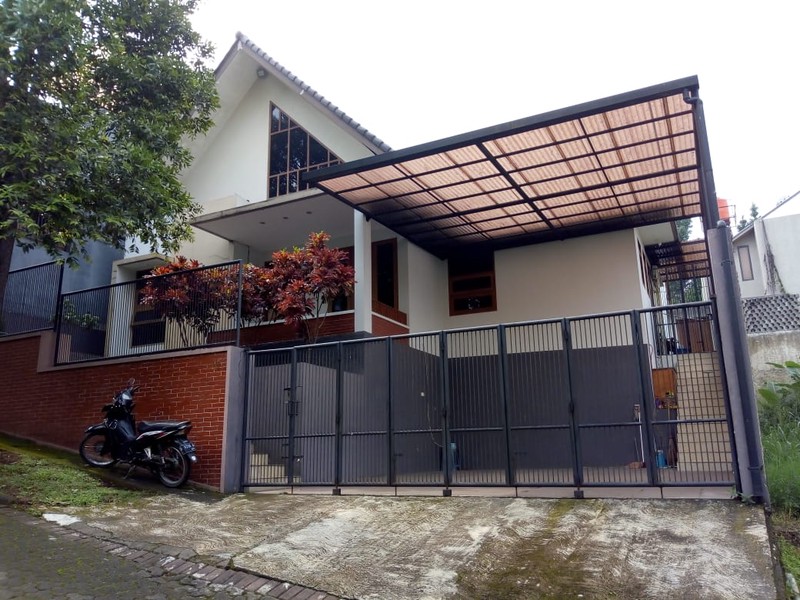 Dijual rumah cantik di dago  Komplek kampung padi