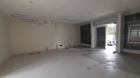 Disewa Ruko Setra Duta Strategis Dekat Patung Tangan