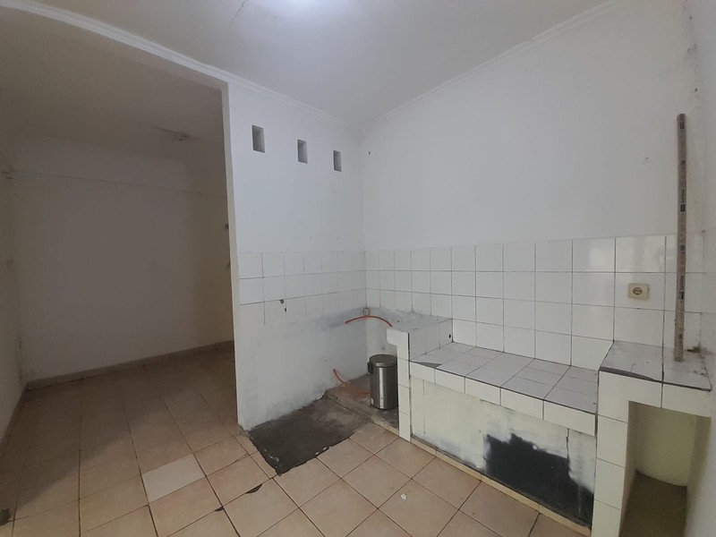 Disewa Ruko Setra Duta Strategis Dekat Patung Tangan