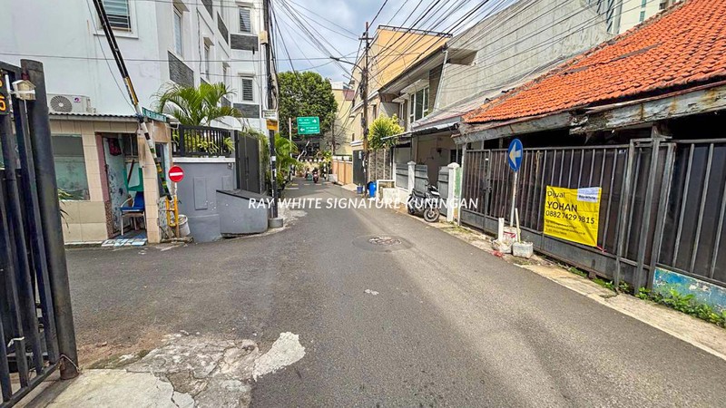 Dijual Rumah Hitung Tanah di Setiabudi