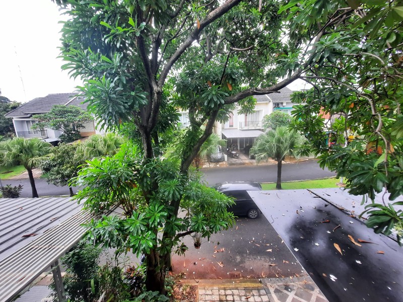 Rumah 2 Lantai di Ciputat KT 3+1 KM 3+1 Surat SHM.