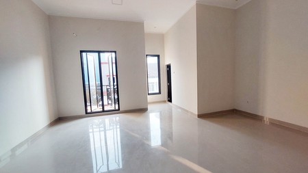 Dijual Rumah Janur Kuning, Kelapa Gading Rumah Brand new, siap huni, lokasi stratagis