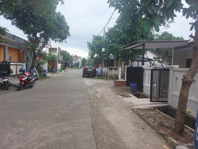 Rumah hoek 1 lantai di Taman Rahayu Regency 2