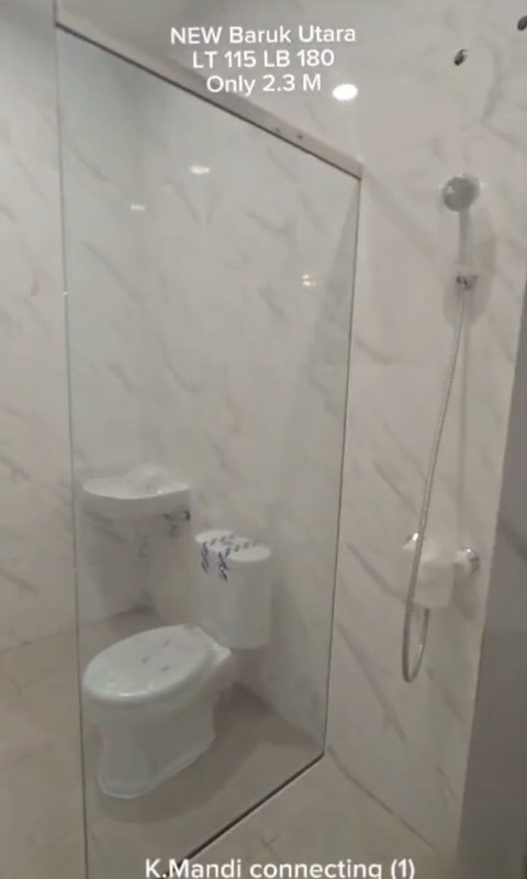 Dijual Rumah Baru Jalan Baruk - Kedung Baruk - Rungkut Surabaya Timur - Spesial Row Jalan Lebar 3,5 Mobil - Kamar Tidur 4 Plus 1 - Carport Masuk 2 Mobil Dekat Raya Merr, Galaxy Mall