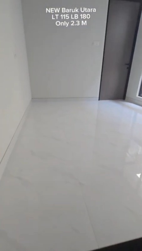 Dijual Rumah Baru Jalan Baruk - Kedung Baruk - Rungkut Surabaya Timur - Spesial Row Jalan Lebar 3,5 Mobil - Kamar Tidur 4 Plus 1 - Carport Masuk 2 Mobil Dekat Raya Merr, Galaxy Mall