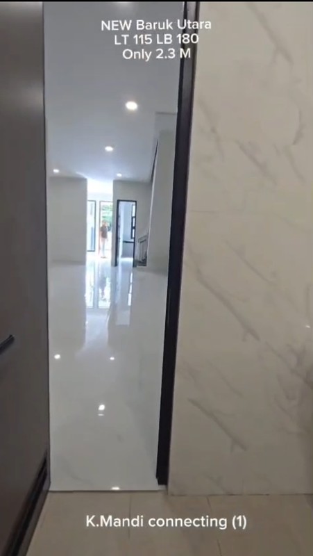 Dijual Rumah Baru Jalan Baruk - Kedung Baruk - Rungkut Surabaya Timur - Spesial Row Jalan Lebar 3,5 Mobil - Kamar Tidur 4 Plus 1 - Carport Masuk 2 Mobil Dekat Raya Merr, Galaxy Mall