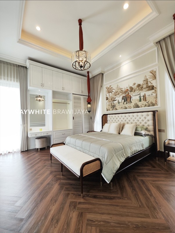 Brand New Classic Modern Luxurious Home Pondok Pinang Area