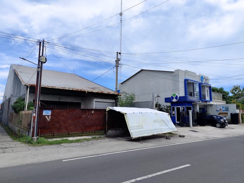 Dijual Bangunan Komersial di Nitikan Baru, Umbulharjo, Yogyakarta! Cocok Gudang/Pabrik/Kantor