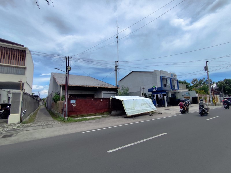 Dijual Bangunan Komersial di Nitikan Baru, Umbulharjo, Yogyakarta! Cocok Gudang/Pabrik/Kantor