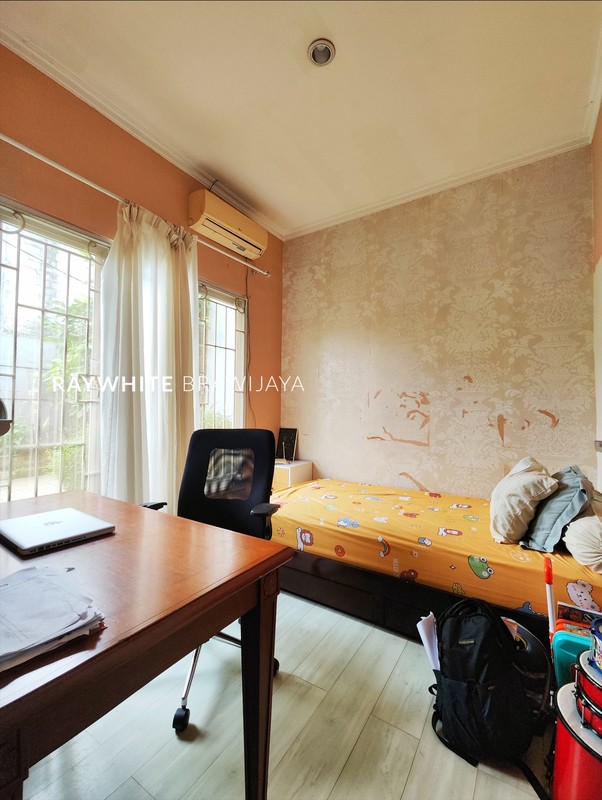 Rumah 2 Lantai Dalam Townhouse Cirendeu Tangsel