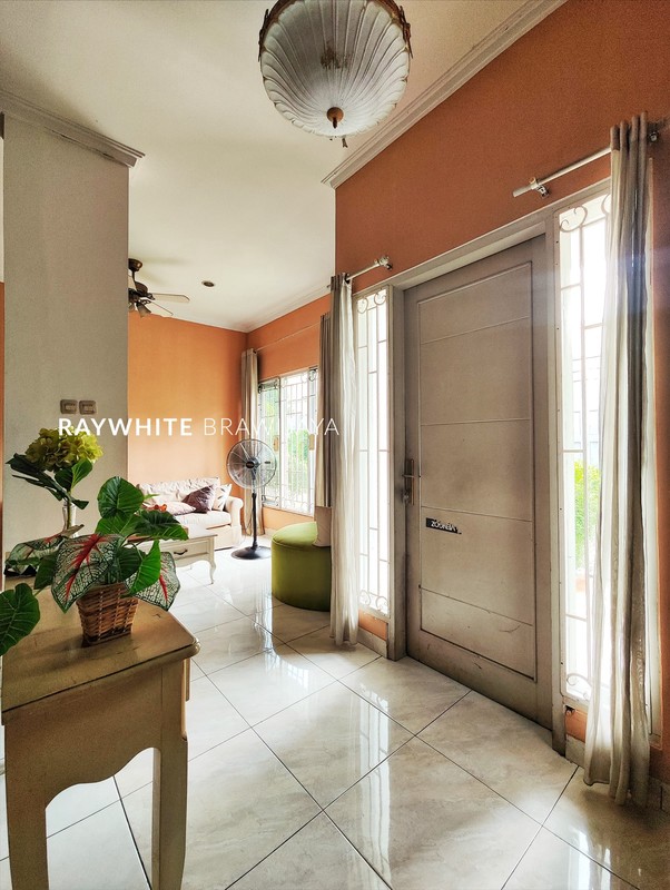 Rumah 2 Lantai Dalam Townhouse Cirendeu Tangsel