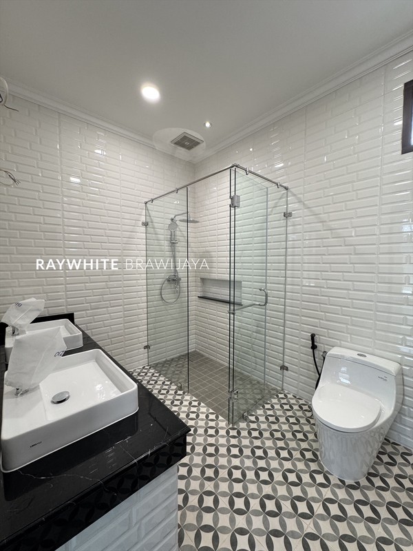 Rumah Mewah Siap Huni Lingkungan Tenang Area Pondok Indah