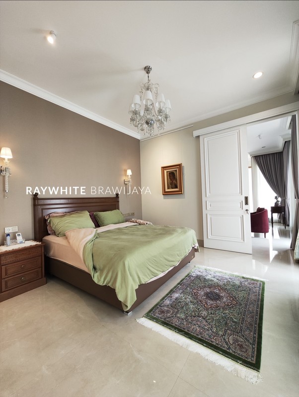 Rumah Mewah Siap Huni Lokasi Strategis Area Kebayoran Lama