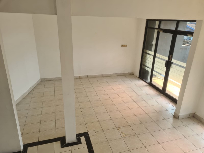 Ruko Siap Pakai dan Lokasi Strategis 2½ Lantai @Ciputat