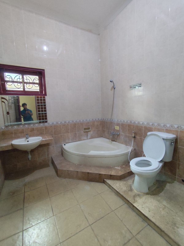  Dijual Rumah Mewah 526 Meter Persegi di Condongcatur , Sleman! Cocok untuk Guest House/Kantor