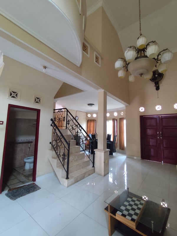  Dijual Rumah Mewah 526 Meter Persegi di Condongcatur , Sleman! Cocok untuk Guest House/Kantor