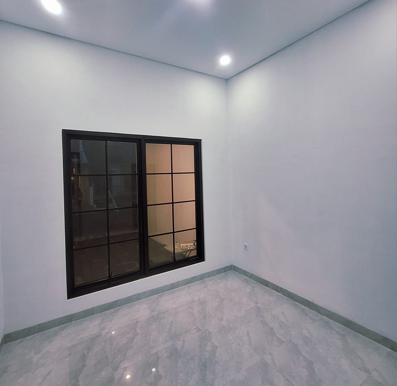 Rumah minimalis  brand new siap huni di Graha Bintaro 