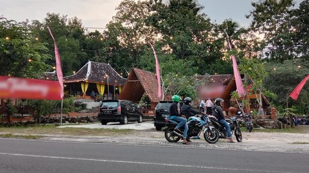 Peluang Bisnis, Dijual Tanah 4.860 Meter Persegi Bonus Bangunan Eks-Resto di Karangmojo, Gunungkidul