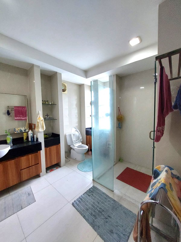 Aset Komersial Super Premium, Ruko 3 Lantai  Di Ring Road Utara , Condongcatur, Depok, Sleman