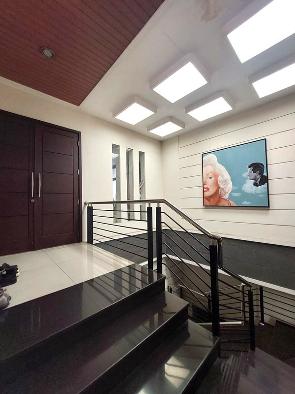 Aset Komersial Super Premium, Ruko 3 Lantai  Di Ring Road Utara , Condongcatur, Depok, Sleman